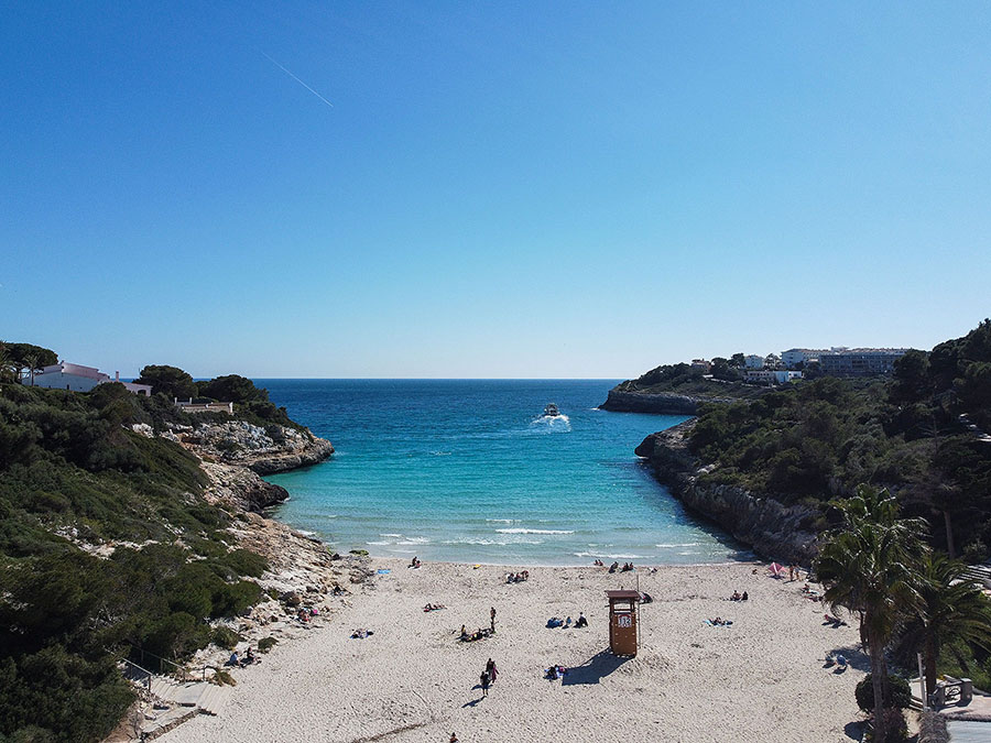 Fotografía de apartamentos turísticos en Cala Anguila (Mallorca)