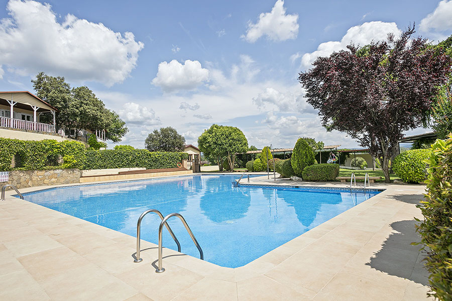 Fotografía de bungalows: camping Lago Barasona (Huesca)